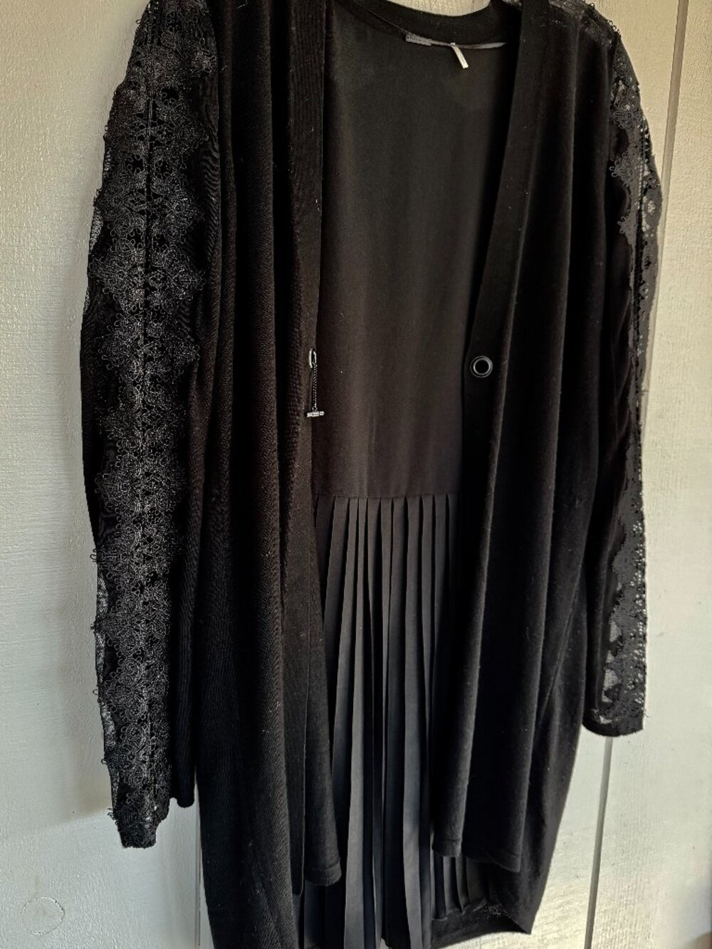Elie Tahari Black Lace Long-Sleeve Top